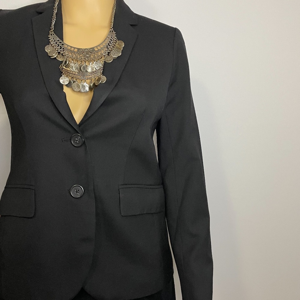 Black Classic Fitted Tiny Flared Blazer With Two … - image 5